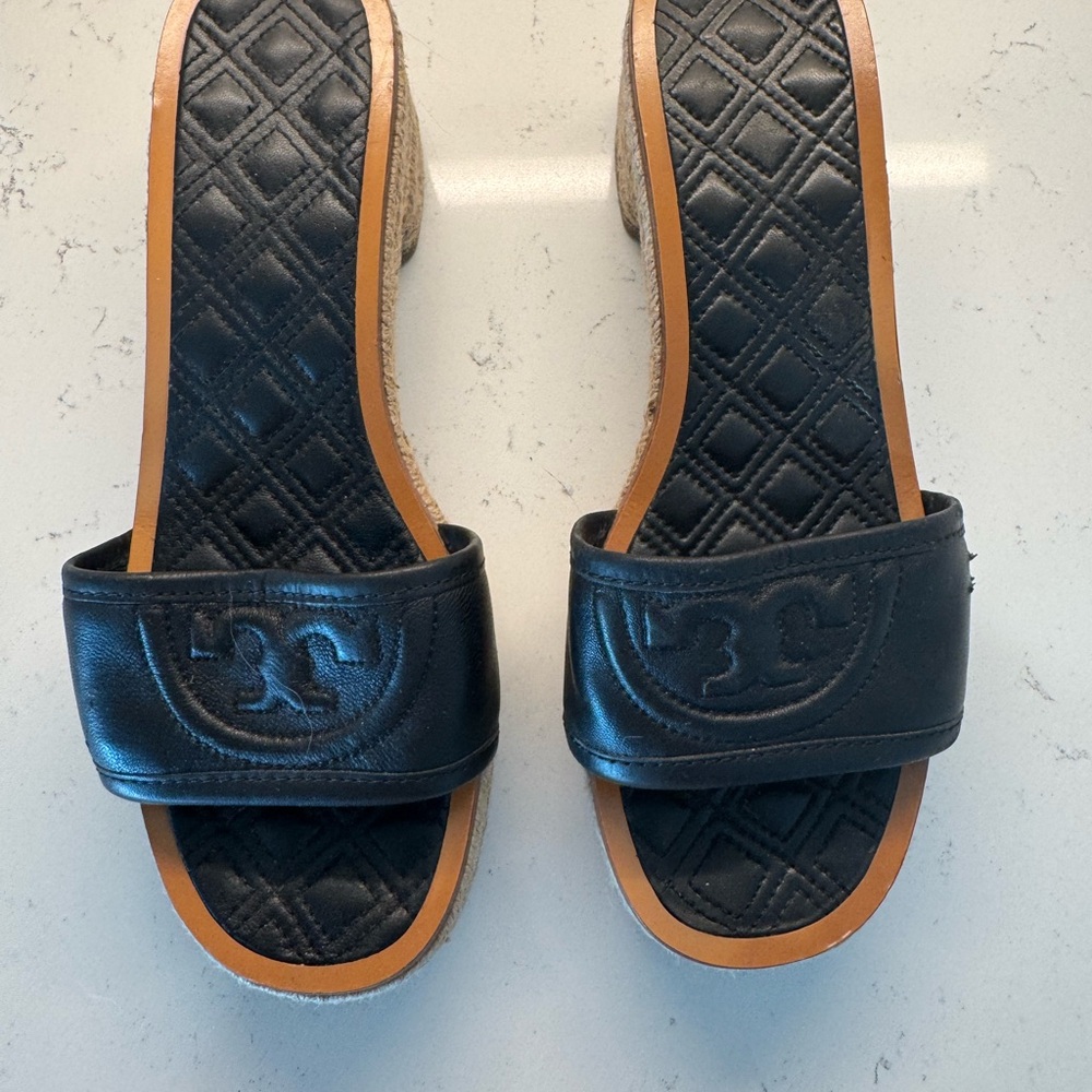 Tory Burch Navy Quilted Slide Sandals - Picture 2 of 6